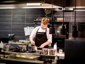 FOTO ORGANIZACIÓN EN COCINA