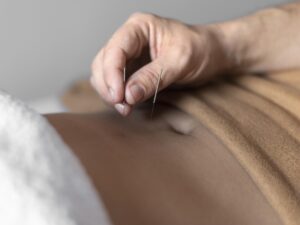 masaje sobre puntos de acupuntura